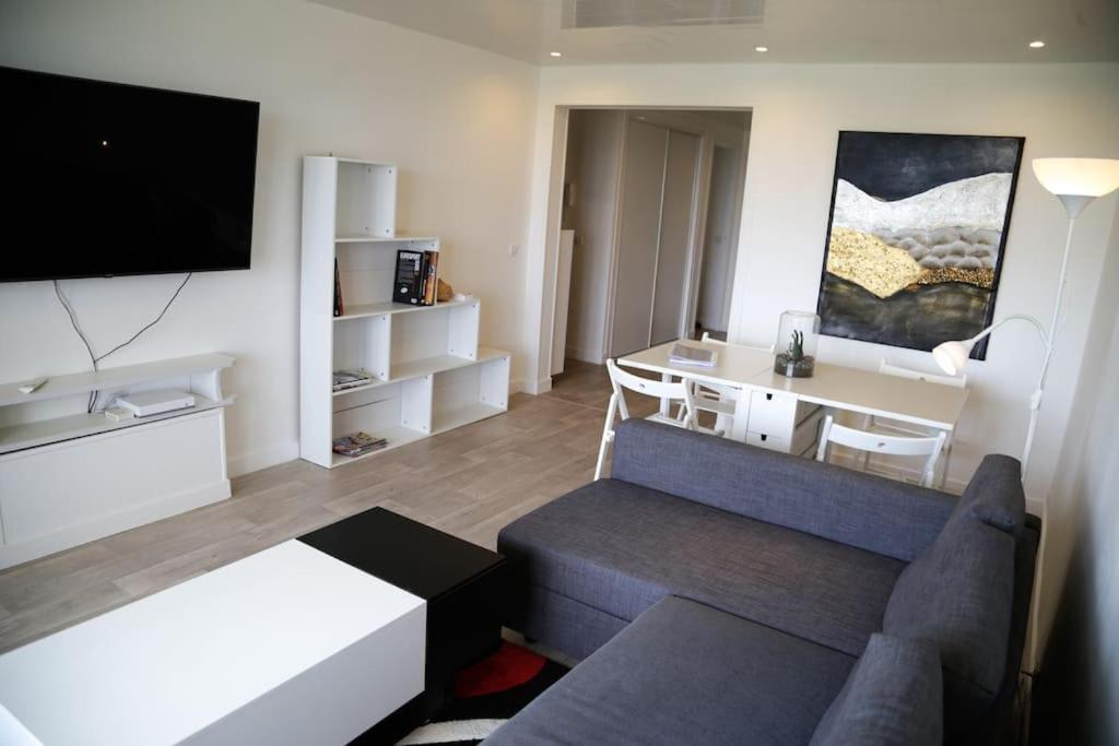 Le Refuge Blesois Avec Parking Prive - Blesois Refuge With Private Parking Apartment Blois Ngoại thất bức ảnh