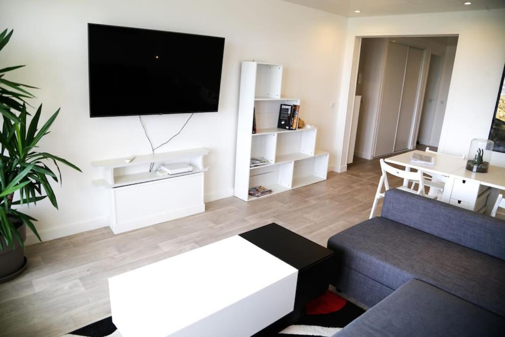 Le Refuge Blesois Avec Parking Prive - Blesois Refuge With Private Parking Apartment Blois Ngoại thất bức ảnh