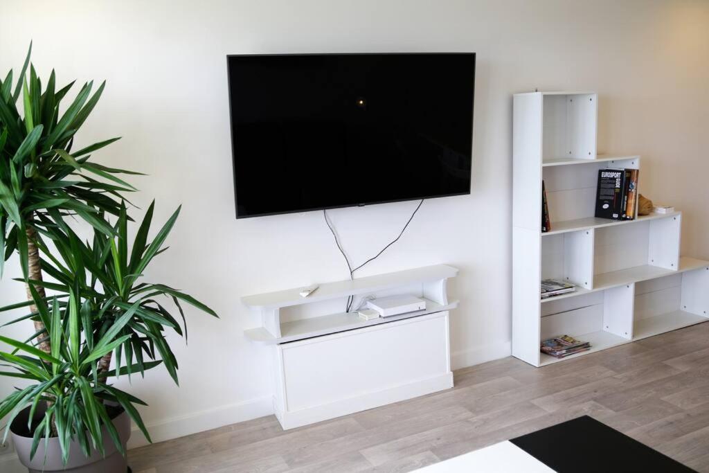 Le Refuge Blesois Avec Parking Prive - Blesois Refuge With Private Parking Apartment Blois Ngoại thất bức ảnh